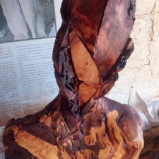 escultura de madera reciclado al arte